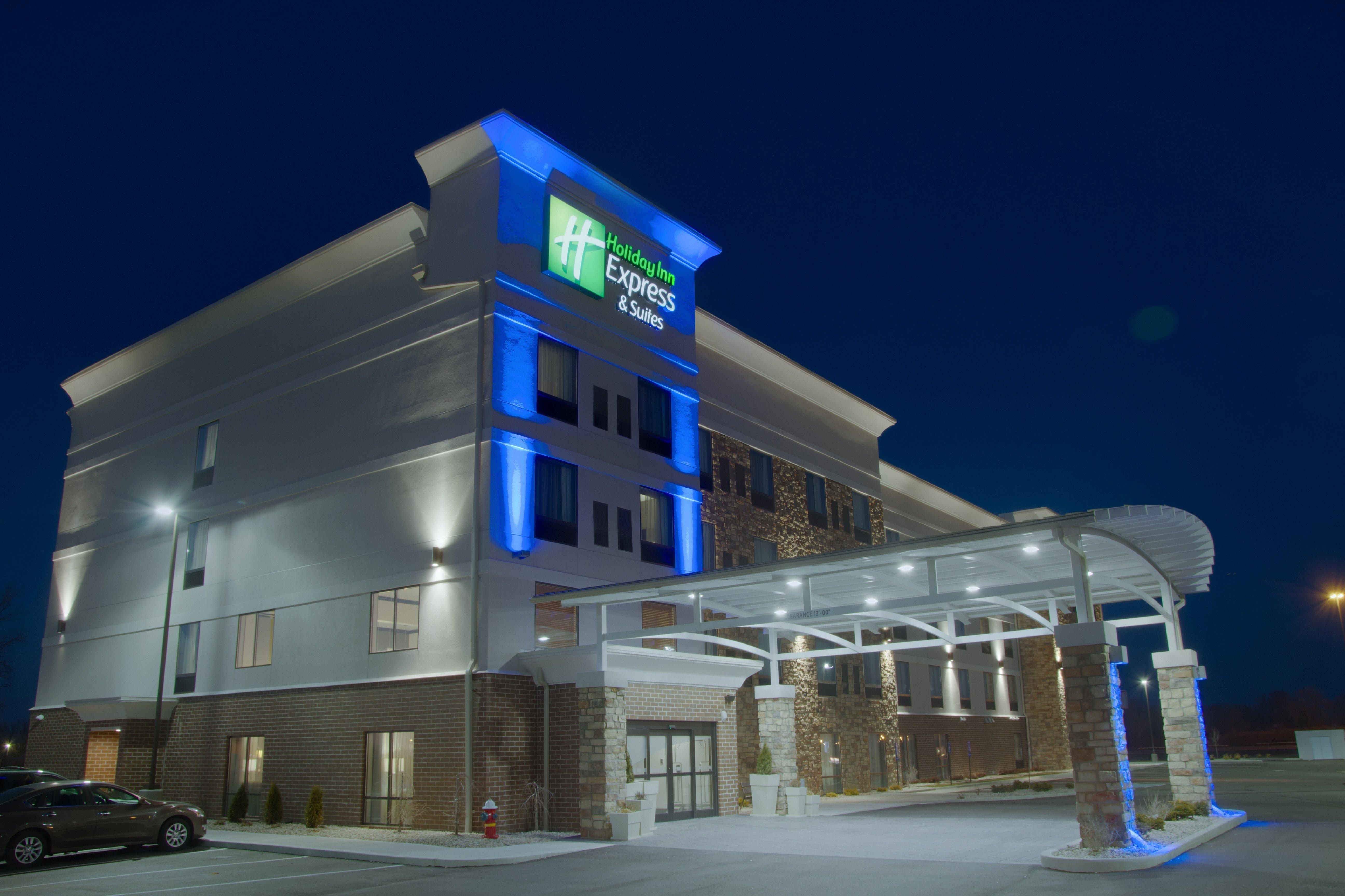 Express By Ihg Hotel Sidney