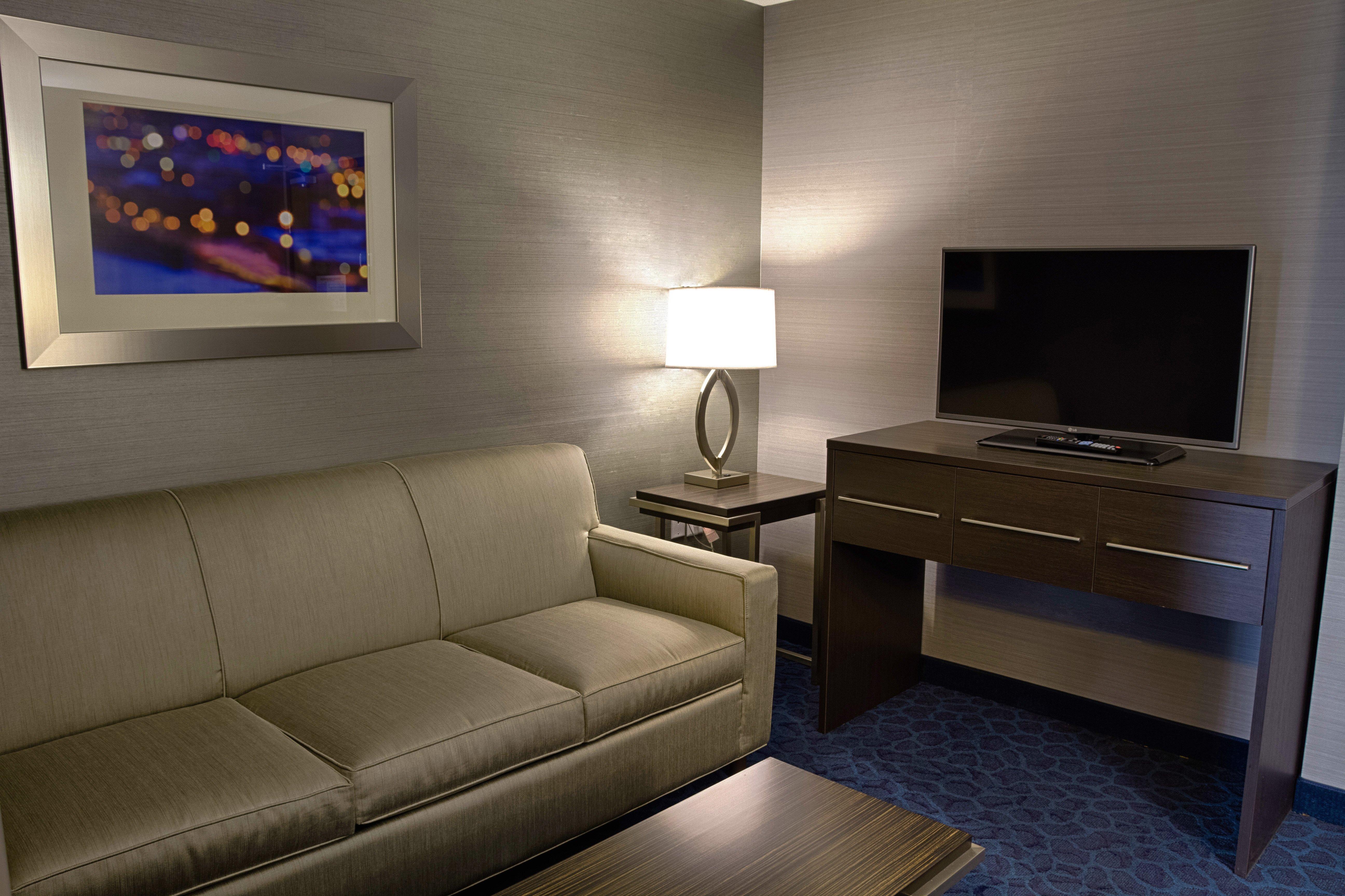 Express By Ihg Hotel Sidney