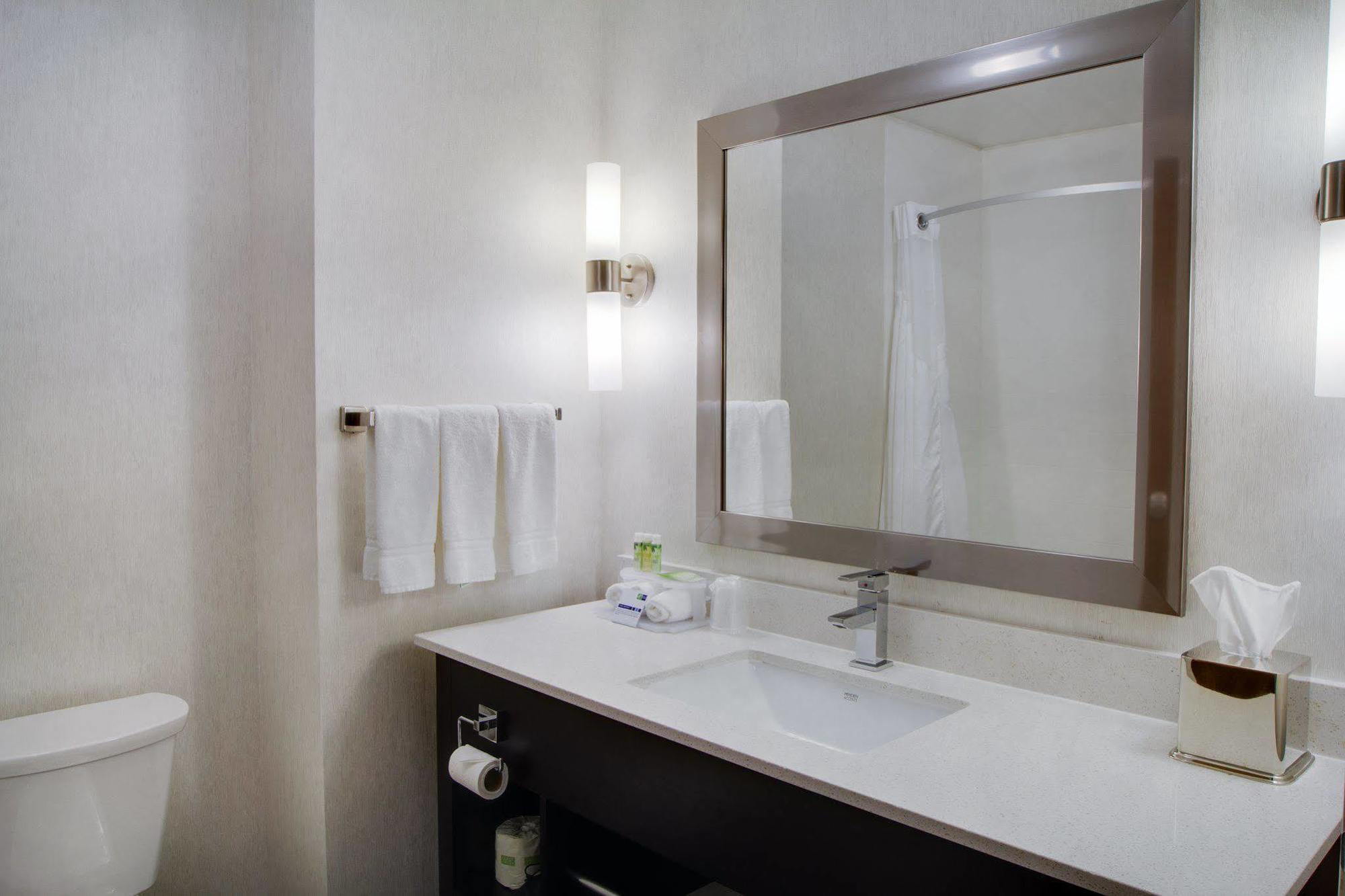 Hotel Express By Ihg Sidney