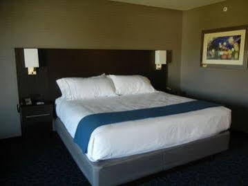 Express By Ihg Hotel